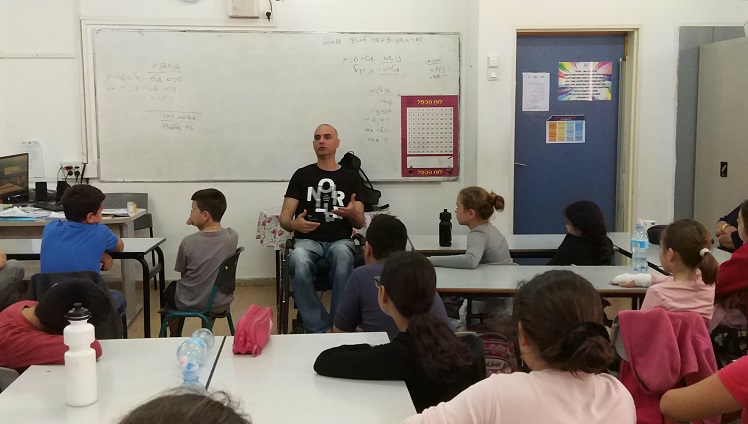 עמק 3 עמק מבצע הסברה לתלמידים בבתי ספר